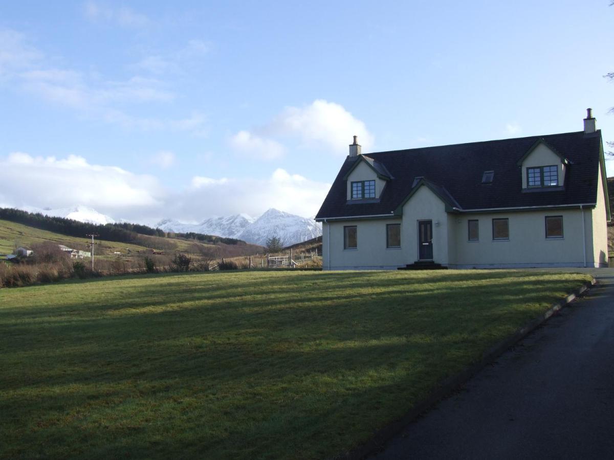 Trien Lodge Carbost  Exterior photo